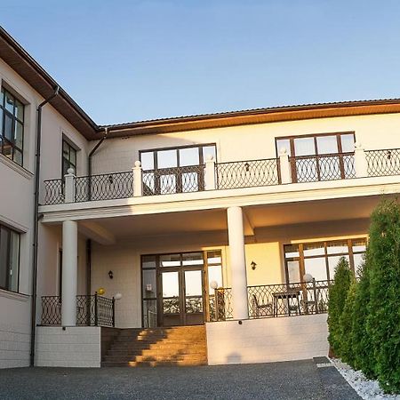 Colinele Aurii Cimislia Hotel Bagian luar foto