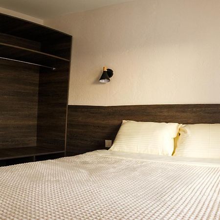 Colinele Aurii Cimislia Hotel Bagian luar foto