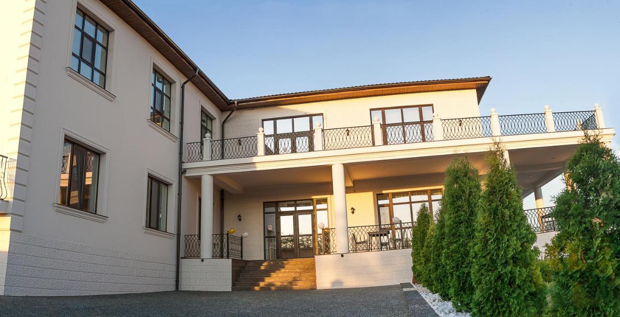 Colinele Aurii Cimislia Hotel Bagian luar foto