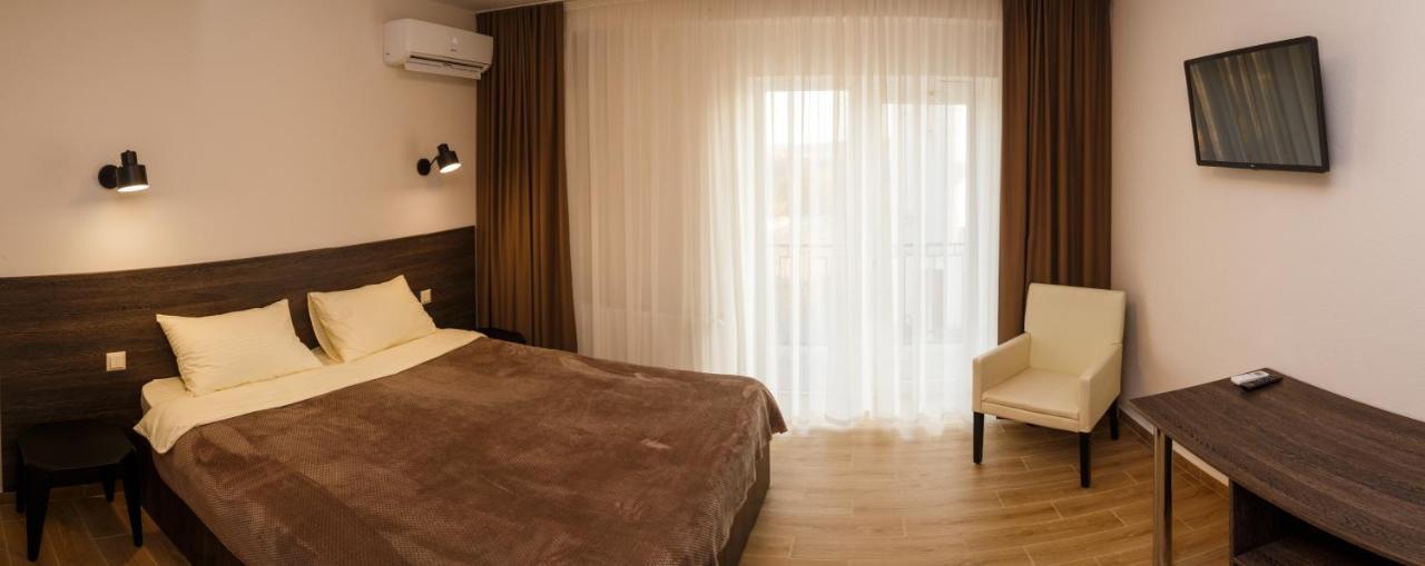 Colinele Aurii Cimislia Hotel Bagian luar foto