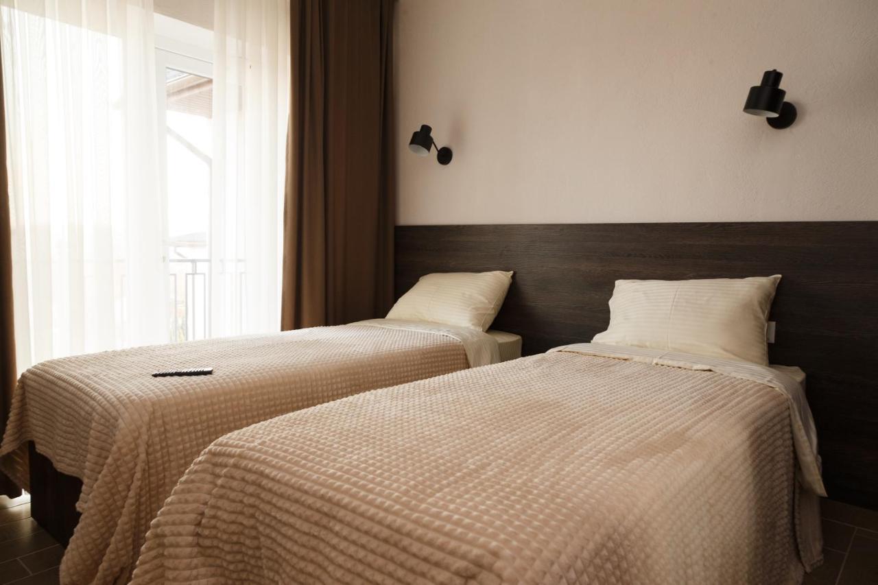 Colinele Aurii Cimislia Hotel Bagian luar foto