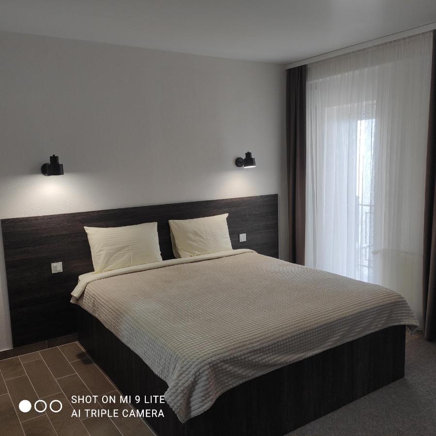 Colinele Aurii Cimislia Hotel Bagian luar foto